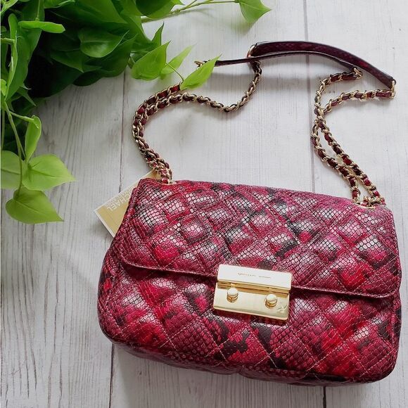 MICAHEL Michael Kors RETAIL Fucshia Snakeskin Crossbody - Picture 7 of 16